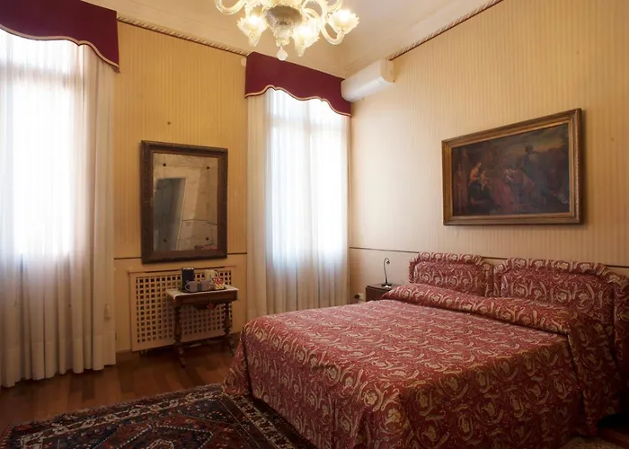 Camera Doppia Con Bagno E Terrazza